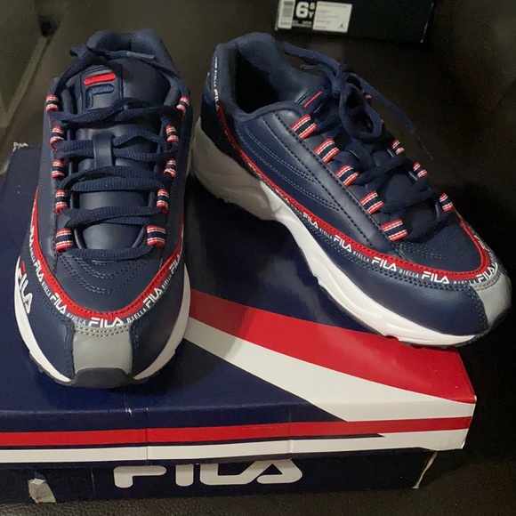 Filas - Picture 1 of 4